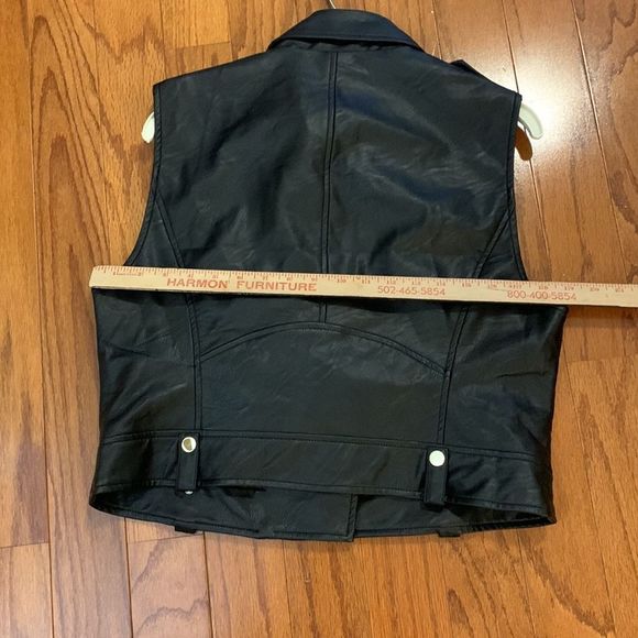 DIASHINY size extra large faux leather Motorcycle vest with pockets NWT - Picture 7 of 9